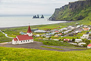 Malebné prímorské mestečko na južnom pobreží Islandu